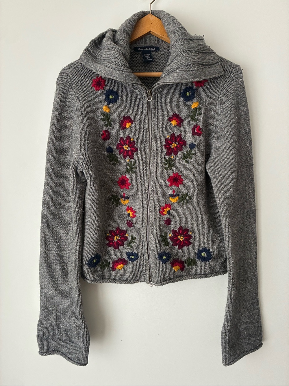 Abercrombie & Fitch Sweater Women’s Large Gray Floral Embroidered Wool Blend Zip